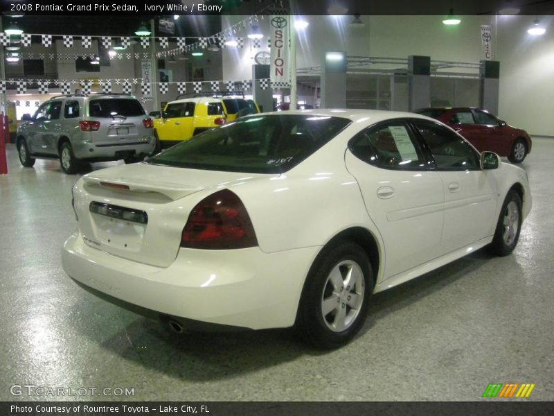 Ivory White / Ebony 2008 Pontiac Grand Prix Sedan