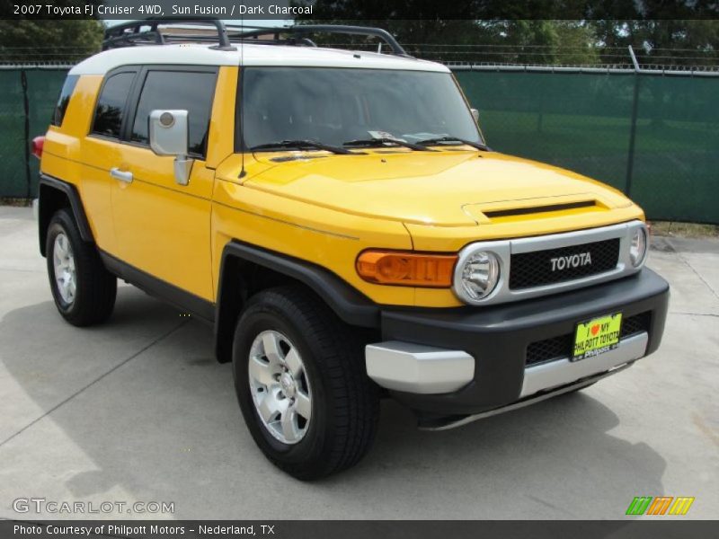 Sun Fusion / Dark Charcoal 2007 Toyota FJ Cruiser 4WD