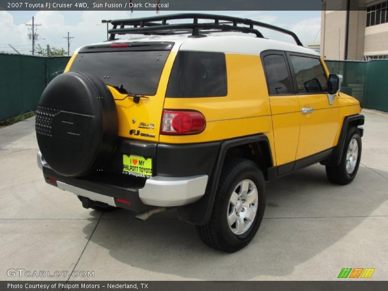 Sun Fusion / Dark Charcoal 2007 Toyota FJ Cruiser 4WD