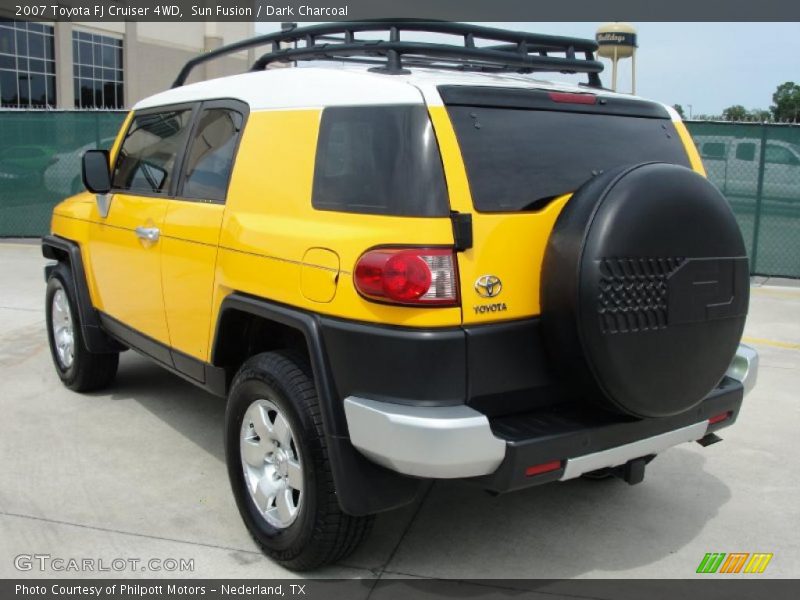Sun Fusion / Dark Charcoal 2007 Toyota FJ Cruiser 4WD
