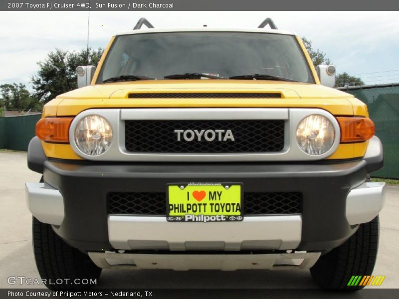 Sun Fusion / Dark Charcoal 2007 Toyota FJ Cruiser 4WD