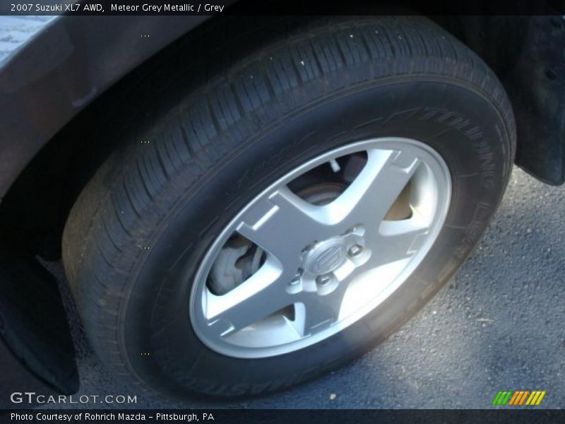 Meteor Grey Metallic / Grey 2007 Suzuki XL7 AWD