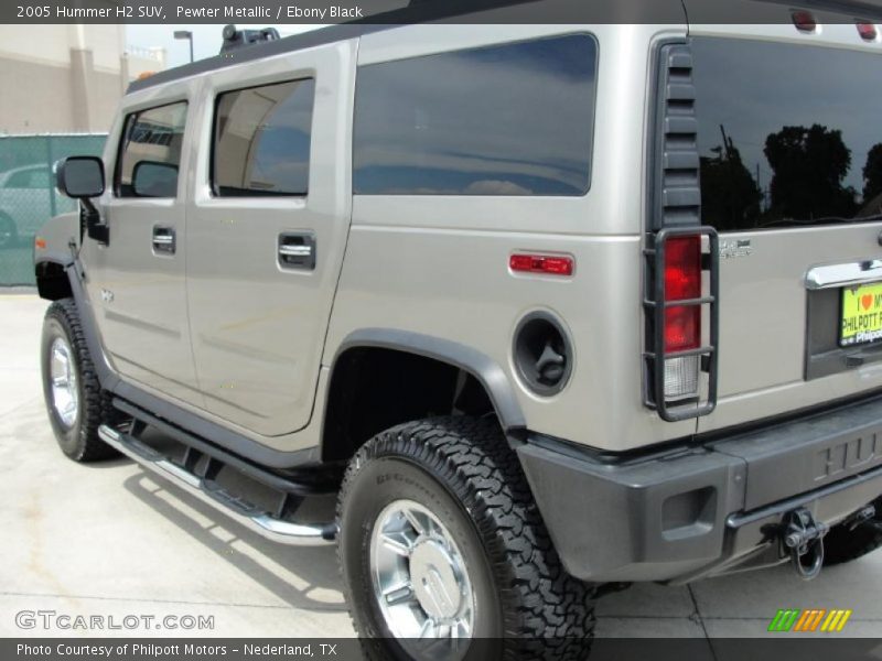 Pewter Metallic / Ebony Black 2005 Hummer H2 SUV