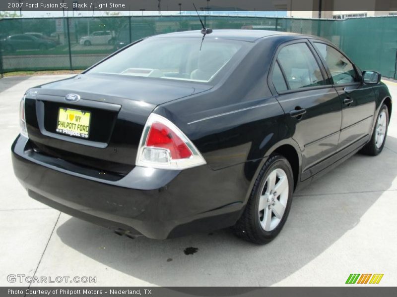 Black / Light Stone 2007 Ford Fusion SE