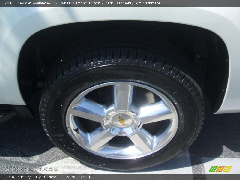 White Diamond Tricoat / Dark Cashmere/Light Cashmere 2011 Chevrolet Avalanche LTZ