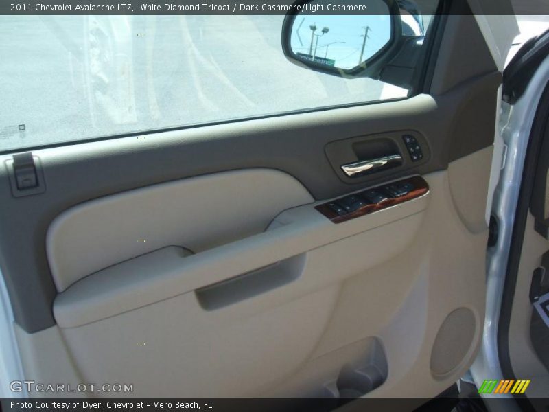 White Diamond Tricoat / Dark Cashmere/Light Cashmere 2011 Chevrolet Avalanche LTZ