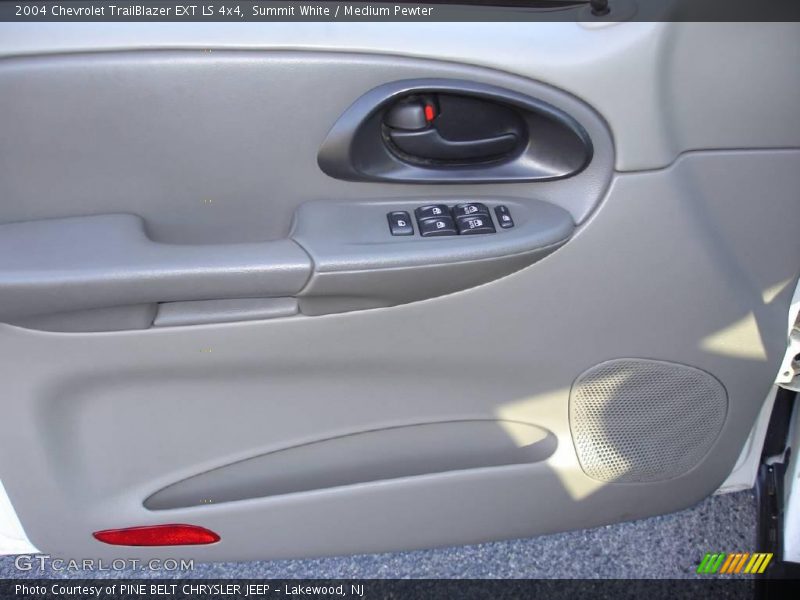 Summit White / Medium Pewter 2004 Chevrolet TrailBlazer EXT LS 4x4