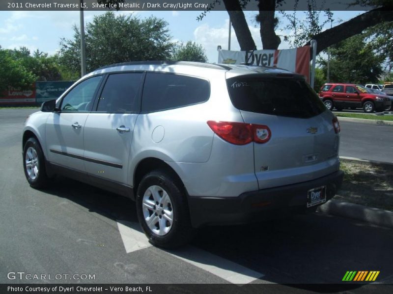 Silver Ice Metallic / Dark Gray/Light Gray 2011 Chevrolet Traverse LS