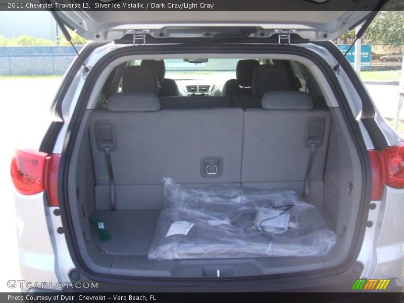 Silver Ice Metallic / Dark Gray/Light Gray 2011 Chevrolet Traverse LS
