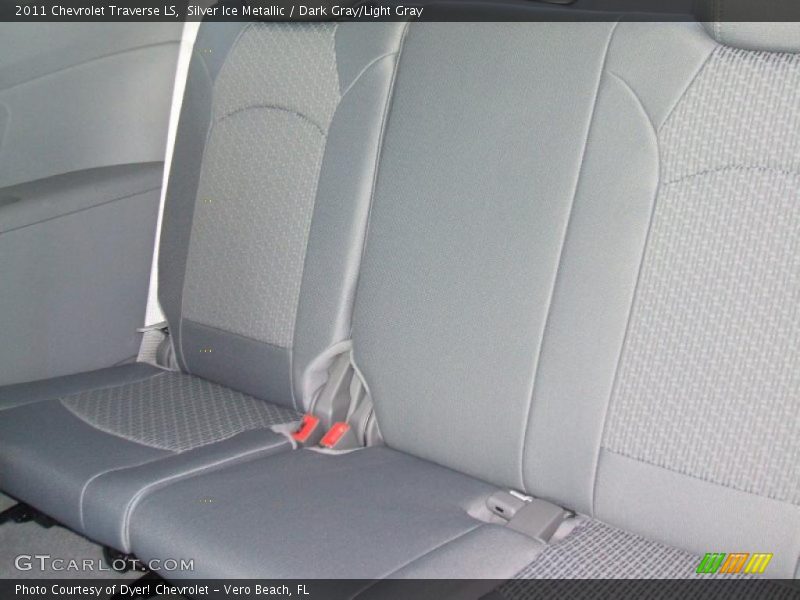 Silver Ice Metallic / Dark Gray/Light Gray 2011 Chevrolet Traverse LS