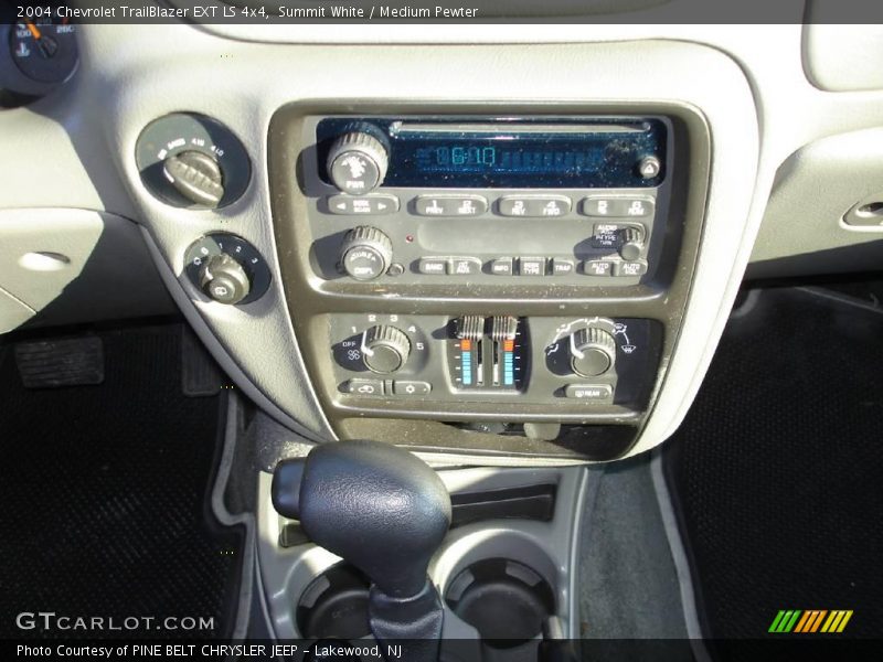Summit White / Medium Pewter 2004 Chevrolet TrailBlazer EXT LS 4x4