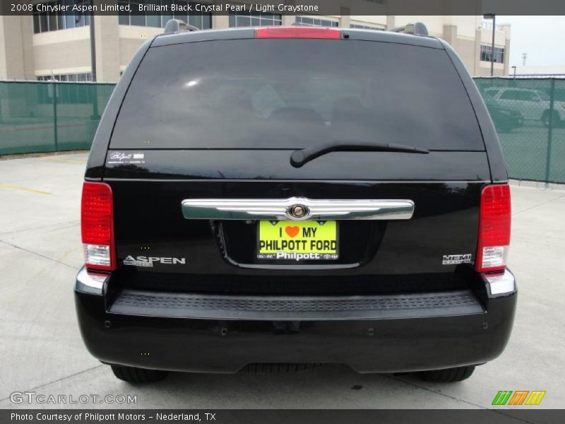 Brilliant Black Crystal Pearl / Light Graystone 2008 Chrysler Aspen Limited