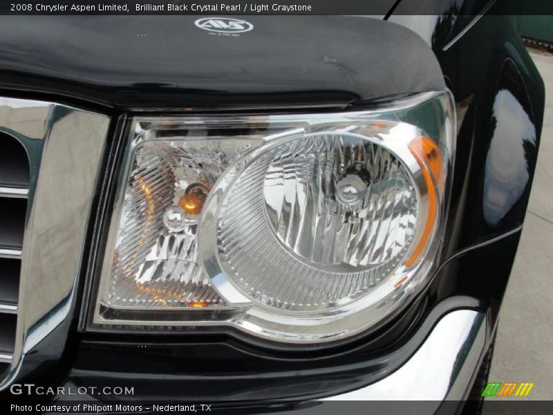 Brilliant Black Crystal Pearl / Light Graystone 2008 Chrysler Aspen Limited