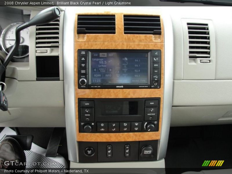 Brilliant Black Crystal Pearl / Light Graystone 2008 Chrysler Aspen Limited