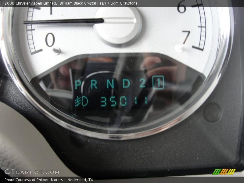 Brilliant Black Crystal Pearl / Light Graystone 2008 Chrysler Aspen Limited