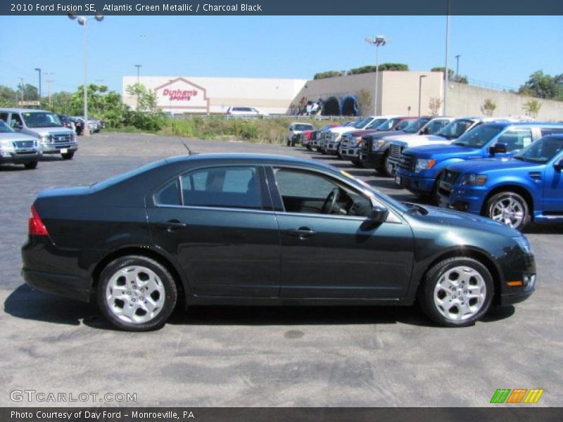 Atlantis Green Metallic / Charcoal Black 2010 Ford Fusion SE