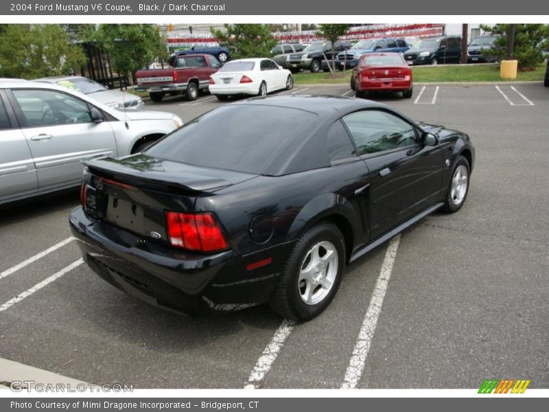 Black / Dark Charcoal 2004 Ford Mustang V6 Coupe