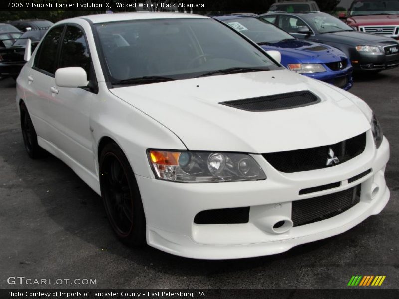 Wicked White / Black Alcantara 2006 Mitsubishi Lancer Evolution IX