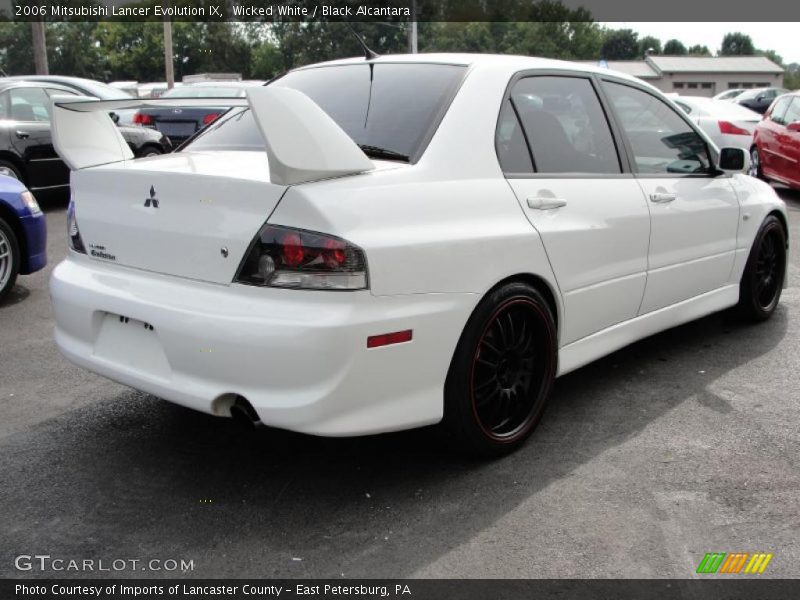Wicked White / Black Alcantara 2006 Mitsubishi Lancer Evolution IX