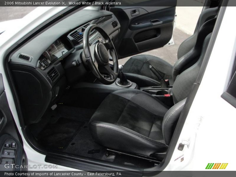 Wicked White / Black Alcantara 2006 Mitsubishi Lancer Evolution IX