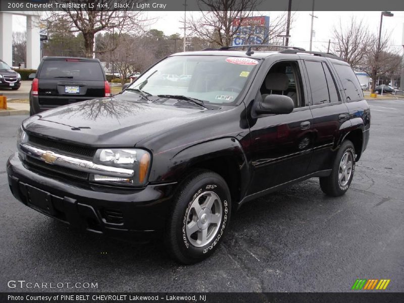 Black / Light Gray 2006 Chevrolet TrailBlazer LS 4x4