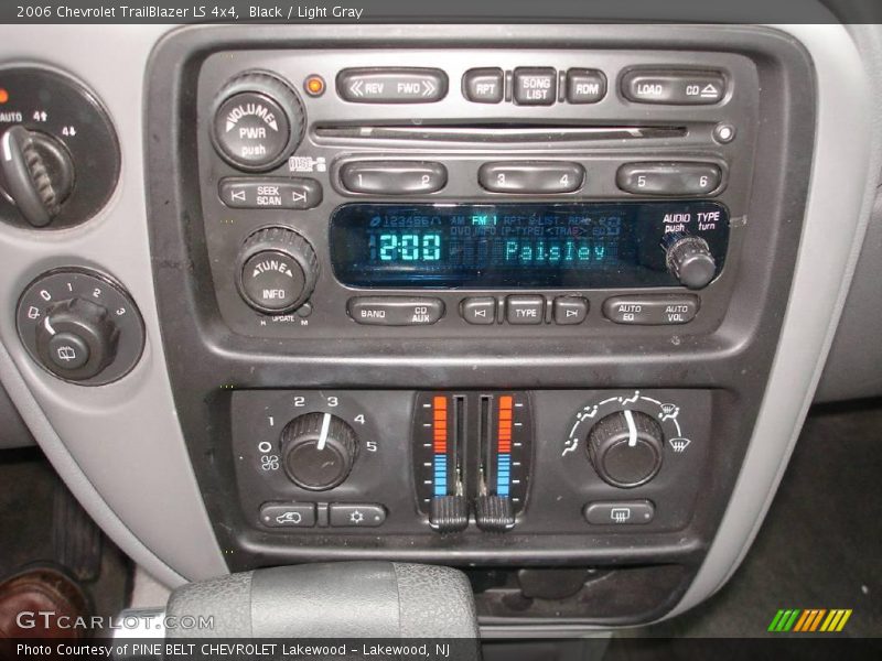 Black / Light Gray 2006 Chevrolet TrailBlazer LS 4x4