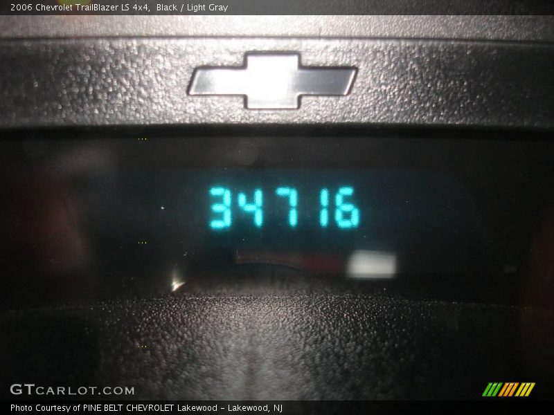 Black / Light Gray 2006 Chevrolet TrailBlazer LS 4x4