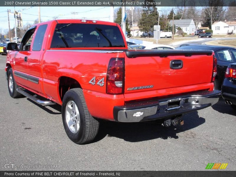 Victory Red / Dark Charcoal 2007 Chevrolet Silverado 1500 Classic LT Extended Cab 4x4