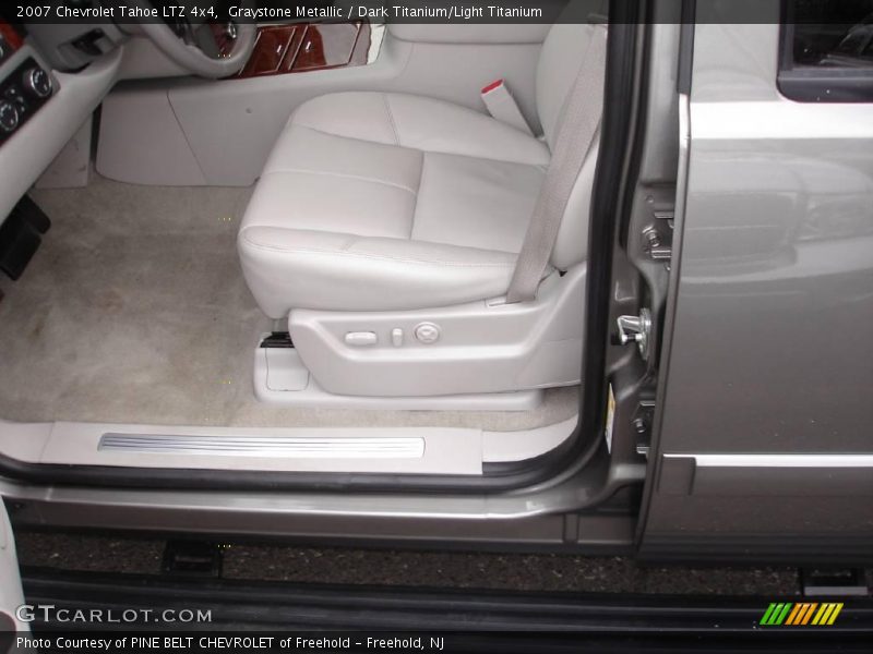 Graystone Metallic / Dark Titanium/Light Titanium 2007 Chevrolet Tahoe LTZ 4x4