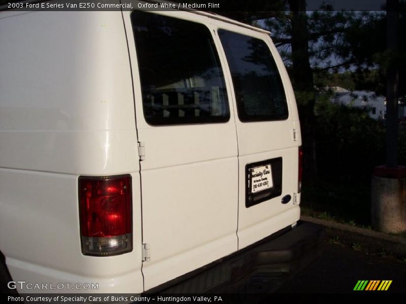 Oxford White / Medium Flint 2003 Ford E Series Van E250 Commercial