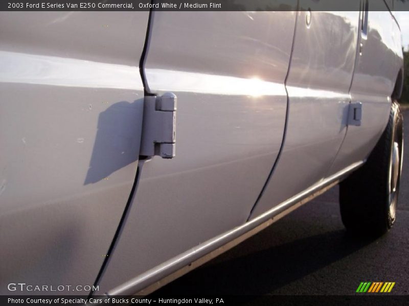 Oxford White / Medium Flint 2003 Ford E Series Van E250 Commercial