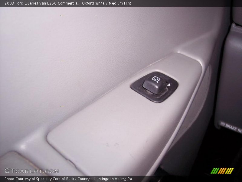 Oxford White / Medium Flint 2003 Ford E Series Van E250 Commercial