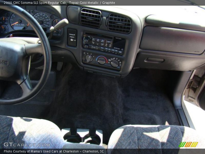 Topaz Gold Metallic / Graphite 2000 GMC Sonoma SLS Sport Regular Cab