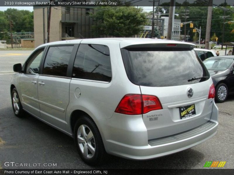 Mercury Silver Metallic / Aero Gray 2010 Volkswagen Routan SEL