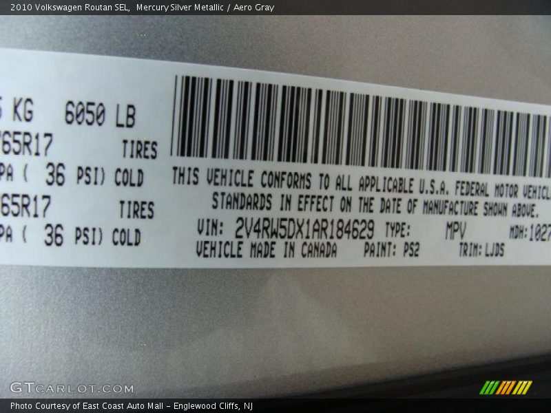 Mercury Silver Metallic / Aero Gray 2010 Volkswagen Routan SEL