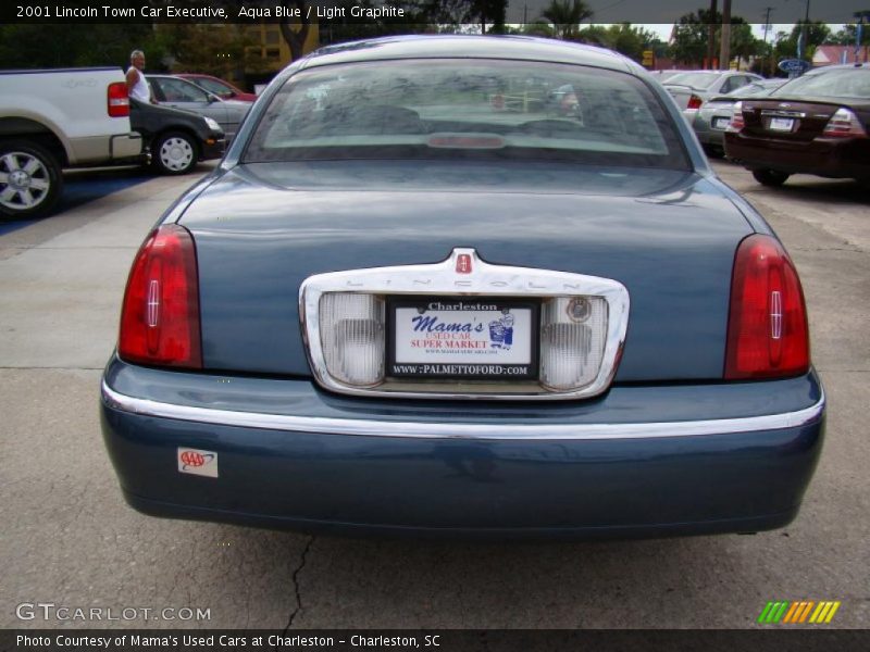 Aqua Blue / Light Graphite 2001 Lincoln Town Car Executive
