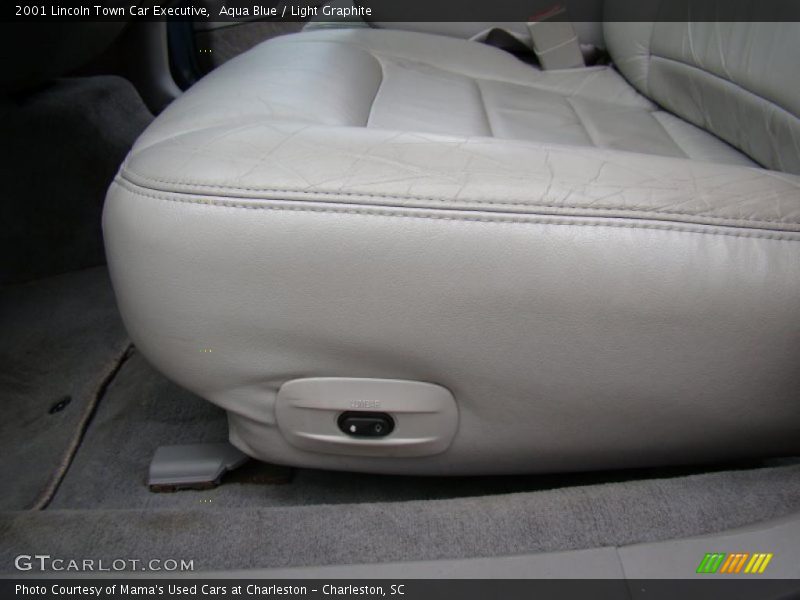 Aqua Blue / Light Graphite 2001 Lincoln Town Car Executive
