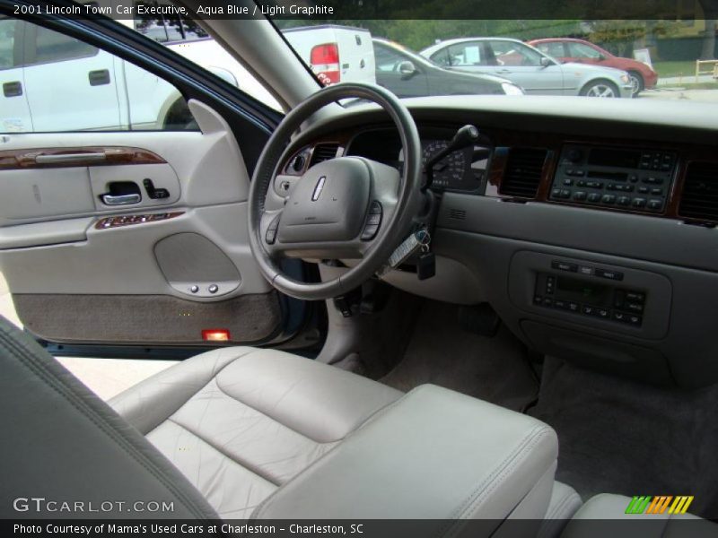 Aqua Blue / Light Graphite 2001 Lincoln Town Car Executive