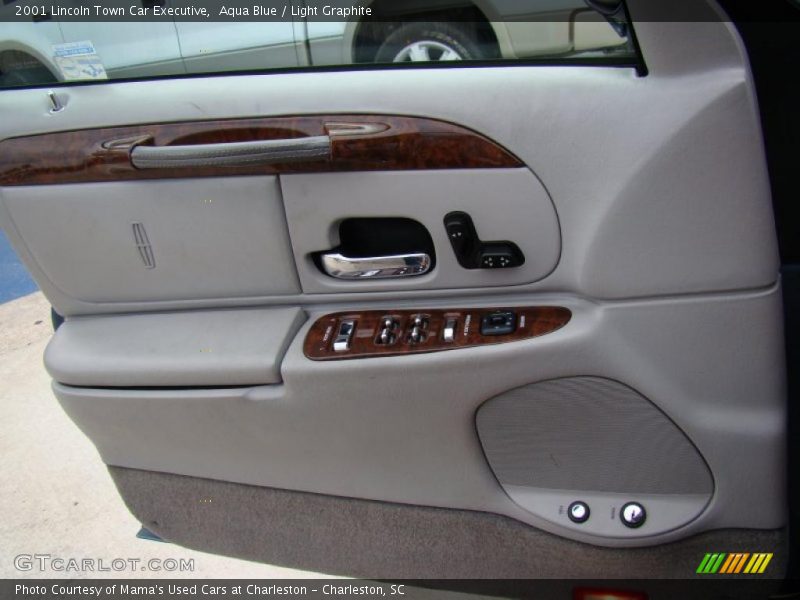 Aqua Blue / Light Graphite 2001 Lincoln Town Car Executive
