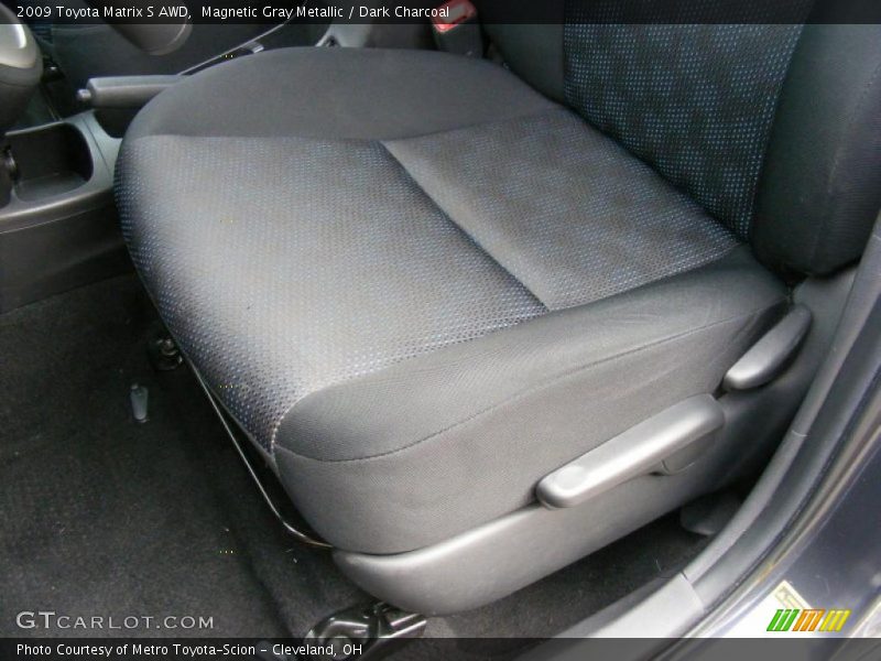 Magnetic Gray Metallic / Dark Charcoal 2009 Toyota Matrix S AWD