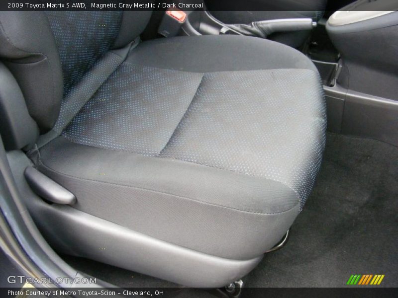 Magnetic Gray Metallic / Dark Charcoal 2009 Toyota Matrix S AWD