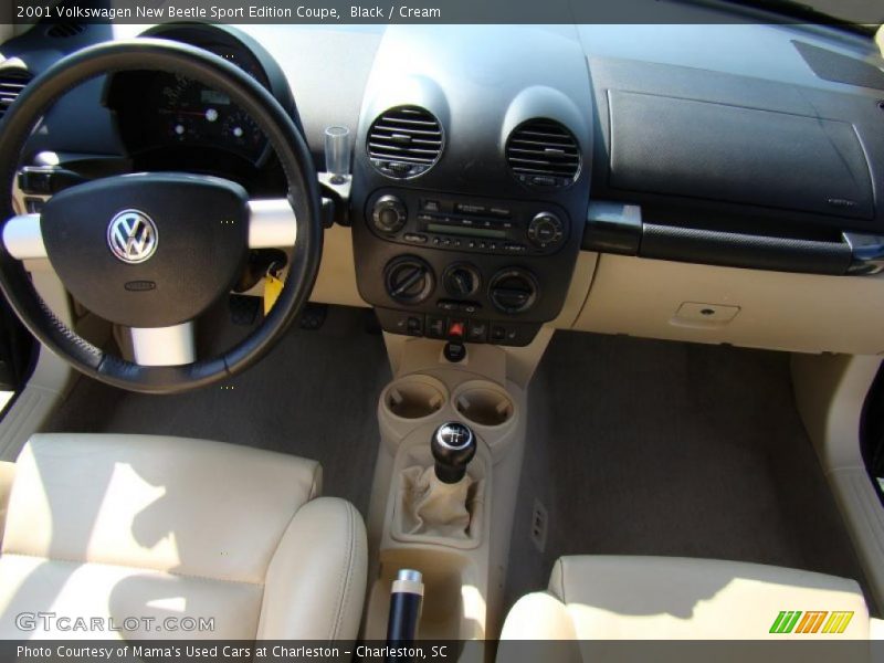 Black / Cream 2001 Volkswagen New Beetle Sport Edition Coupe