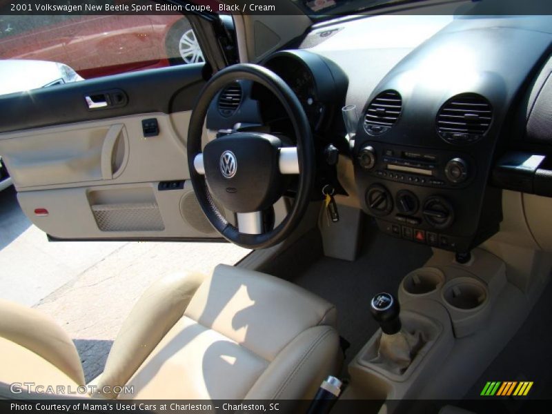 Black / Cream 2001 Volkswagen New Beetle Sport Edition Coupe