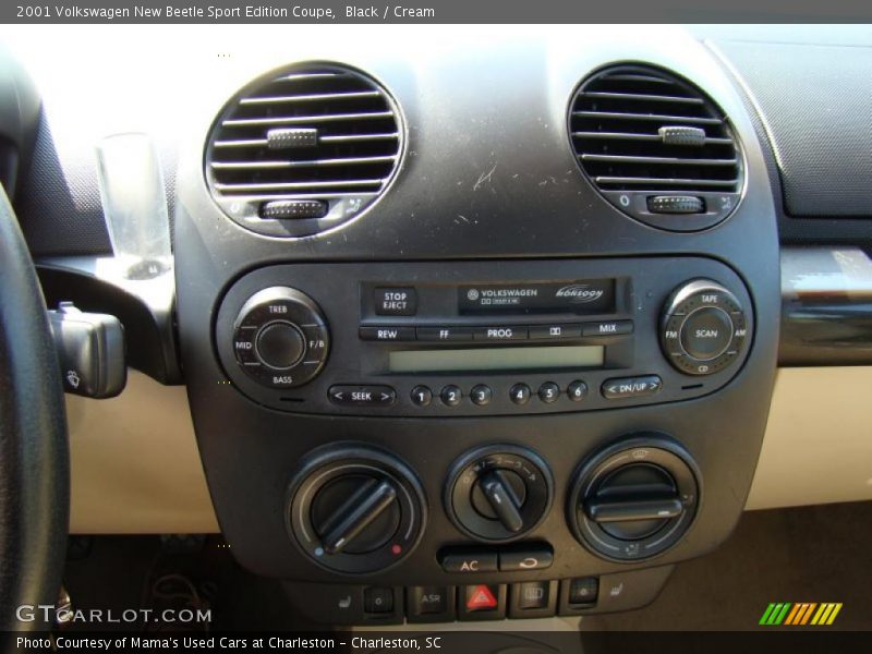 Black / Cream 2001 Volkswagen New Beetle Sport Edition Coupe