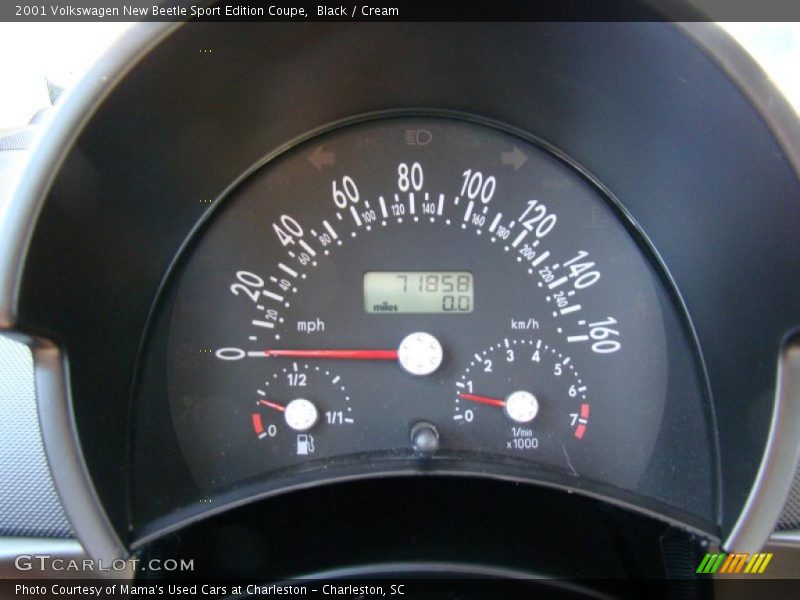 Black / Cream 2001 Volkswagen New Beetle Sport Edition Coupe