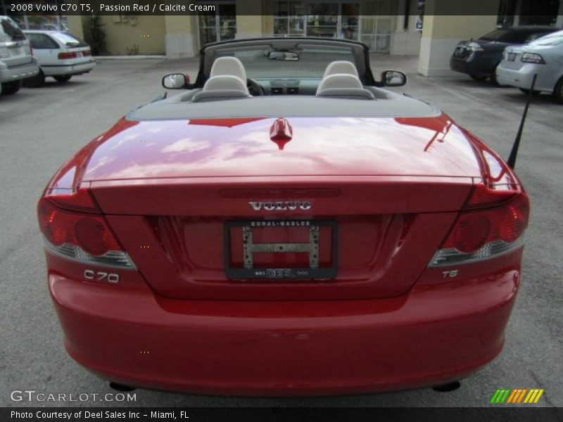 Passion Red / Calcite Cream 2008 Volvo C70 T5