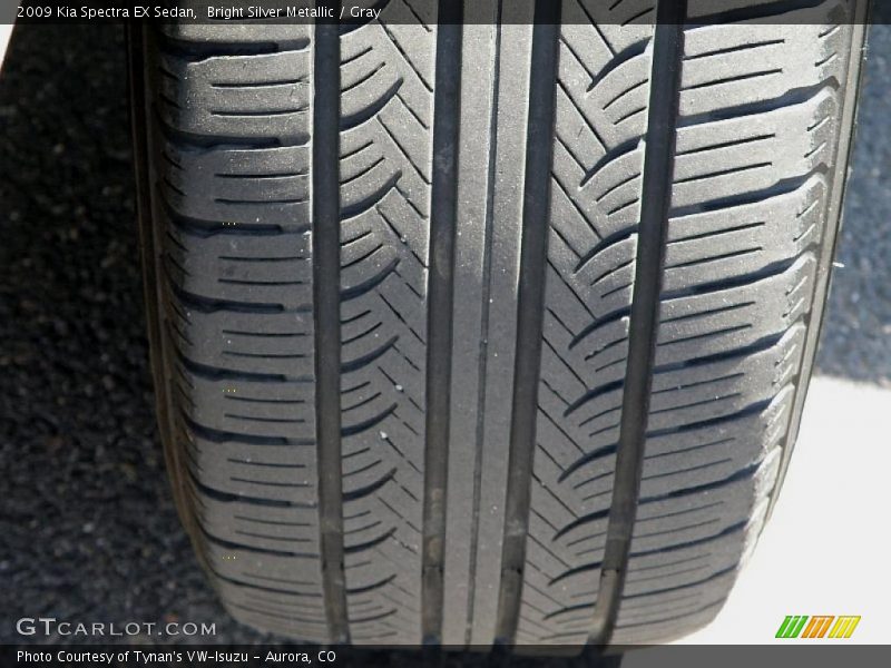 Bright Silver Metallic / Gray 2009 Kia Spectra EX Sedan