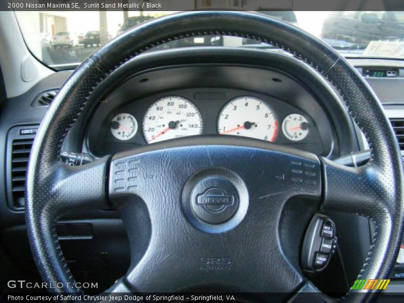 Sunlit Sand Metallic / Black 2000 Nissan Maxima SE
