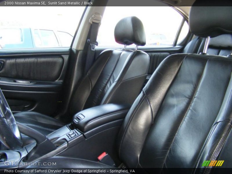 Sunlit Sand Metallic / Black 2000 Nissan Maxima SE