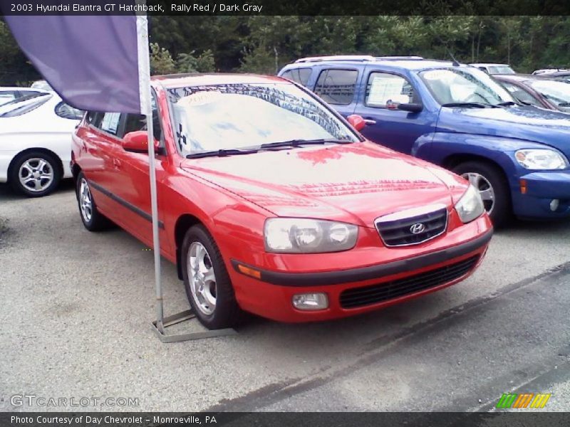 Rally Red / Dark Gray 2003 Hyundai Elantra GT Hatchback
